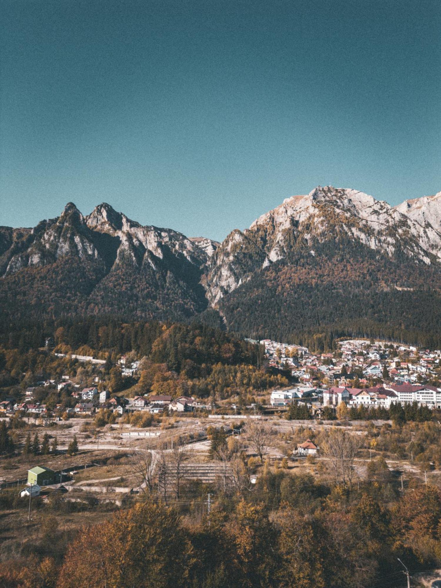 Moon Montana Buşteni Екстериор снимка
